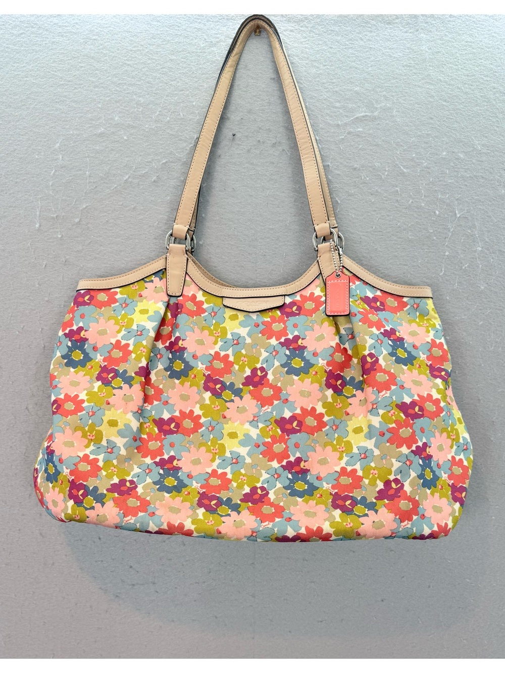 Coach women’s Signature floral print logotype Canvas leather shoulder Tote bag - Picture 1 of 7